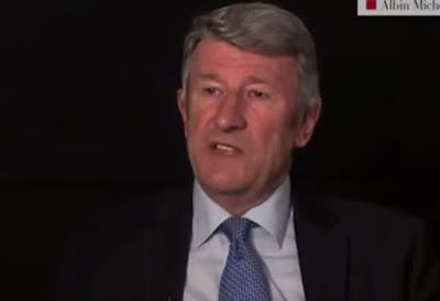 Philippe De Villiers confirme la corruption des médias par les politiciens et la haute trahison des élites mondialisées