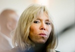 Brigitte Macron s'habille gratuitement chez…Louis Vuitton