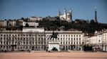 Lyon : l’Afghan en djellaba, “fiché S” pour islamisme, arrêté alors qu’il était armé d’un couteau de 30cm, avait blessé 2 policiers la semaine dernière et avait été remis en liberté (MàJ)