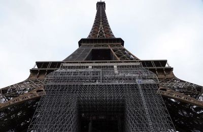 Mal en point, rouillée, la Tour Eiffel va-t-elle tomber ? Plusieurs rapports confidentiels mettent en garde sur les « défauts de maintenance et l’ampleur des dégradations »