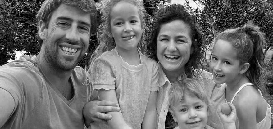 Siman Tov family
